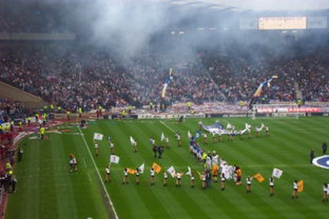 开云下载-姆巴佩双响贝林建功 皇马4-0各项赛事6连胜，皇马买姆巴佩